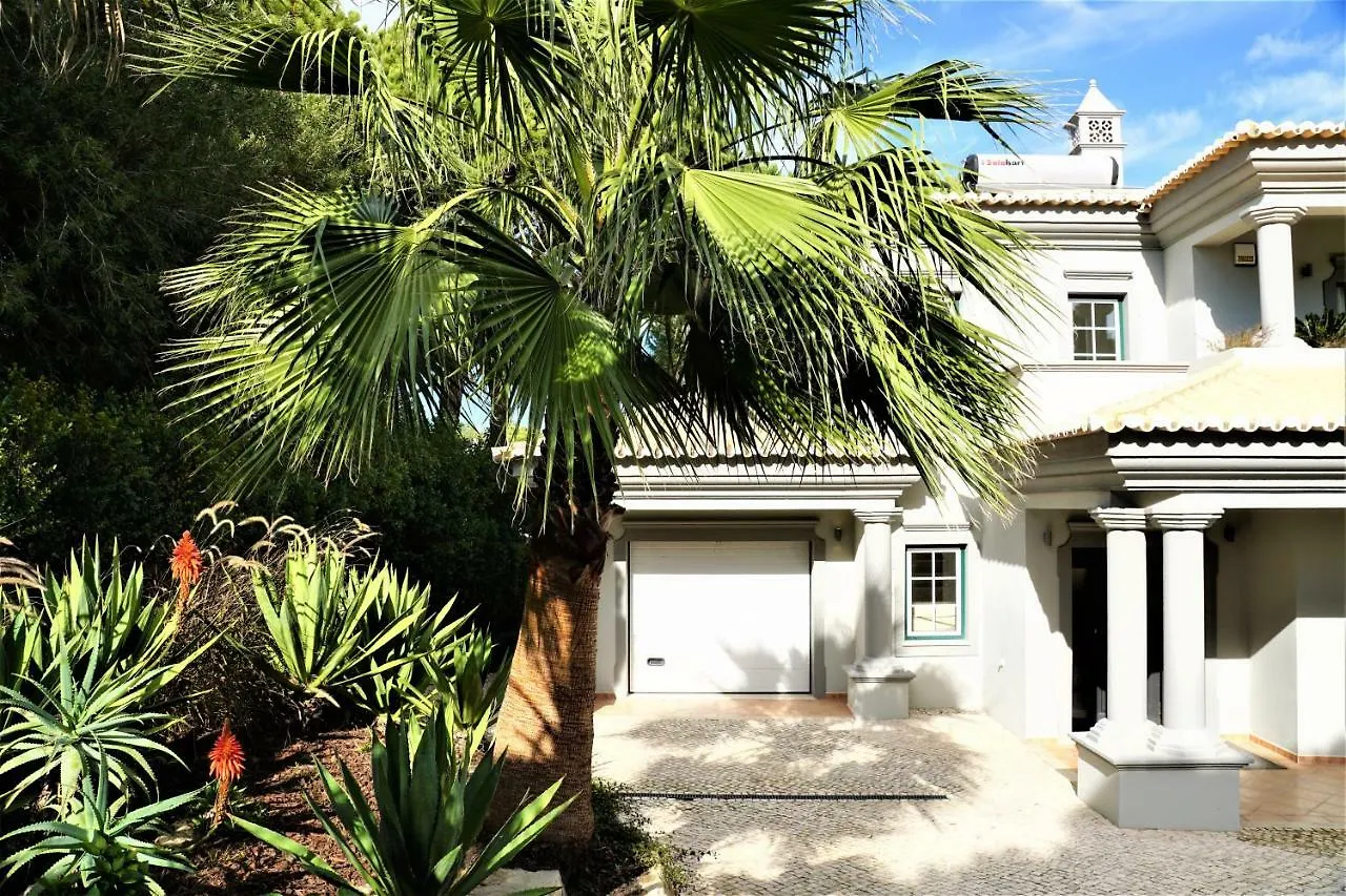 Charming Exceptional Golf Villa In Algarve Faro