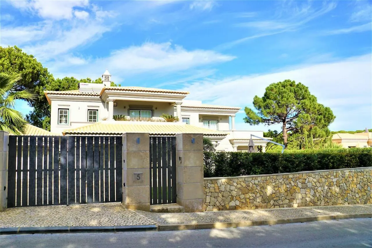 Charming Exceptional Golf Villa In Algarve Faro