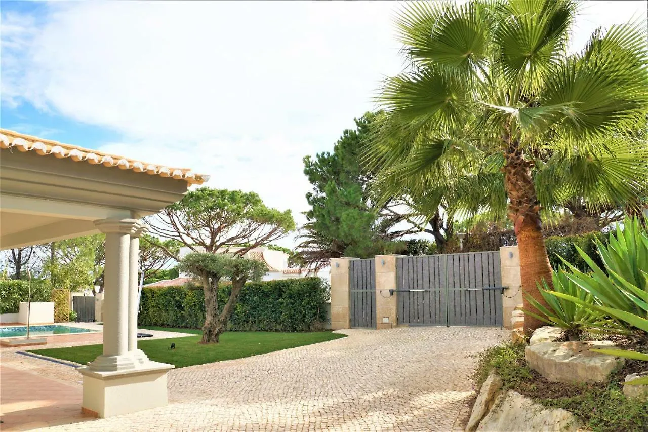 Charming Exceptional Golf Villa In Algarve Faro