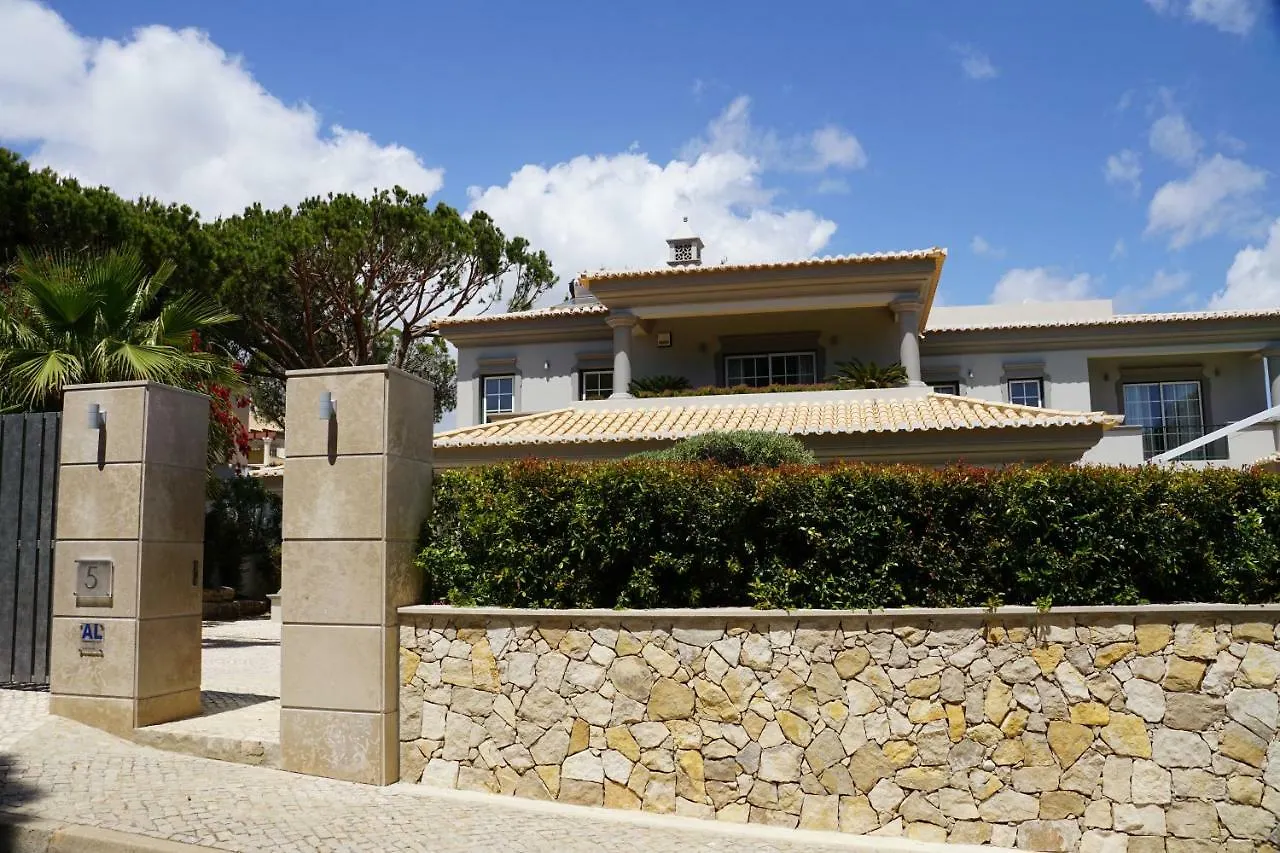 Charming Exceptional Golf Villa In Algarve Faro